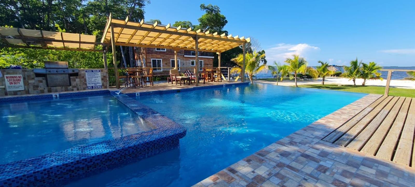 Seaside Chateau Resort Cidade de Belize Exterior foto