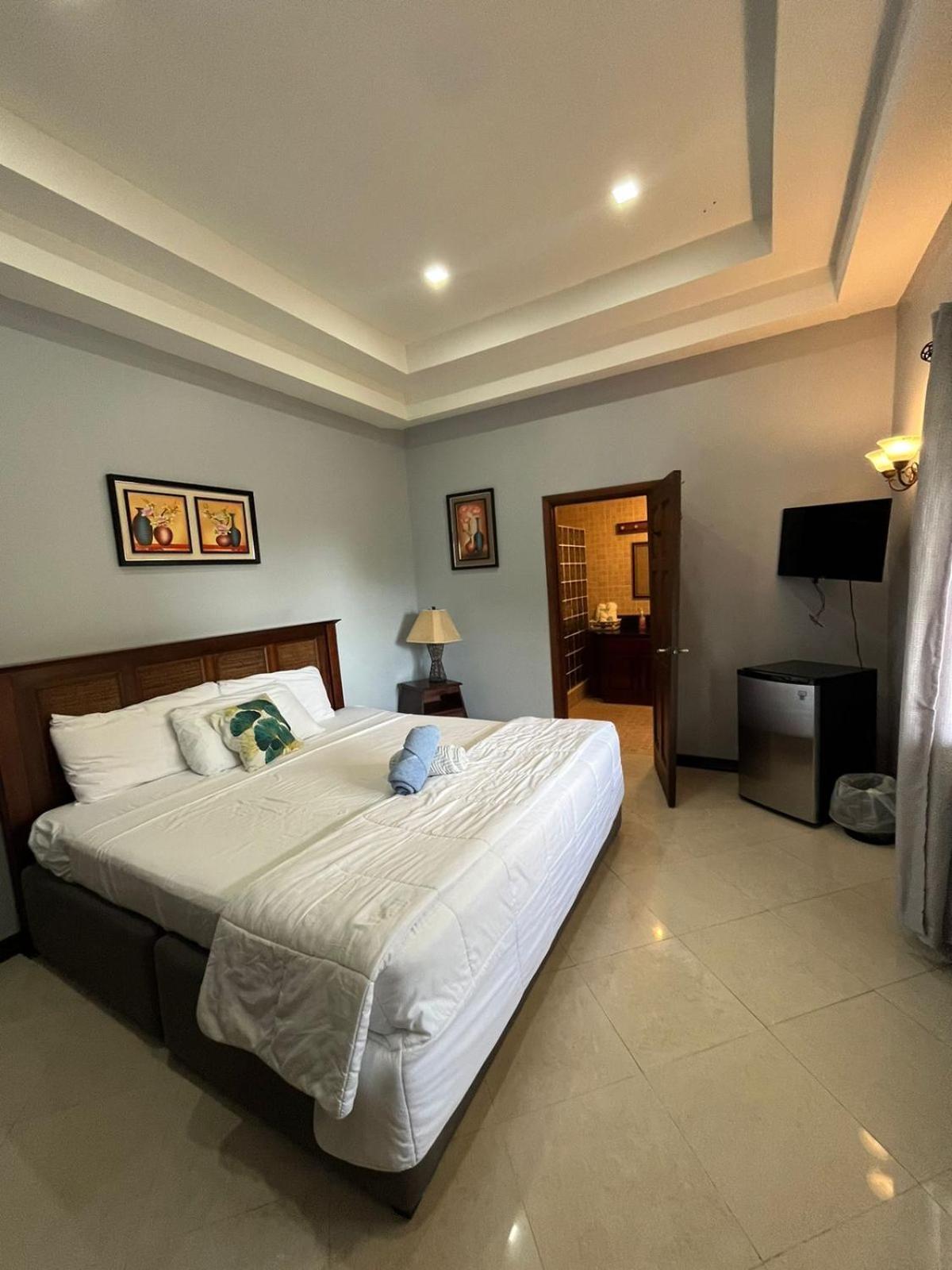 Seaside Chateau Resort Cidade de Belize Exterior foto