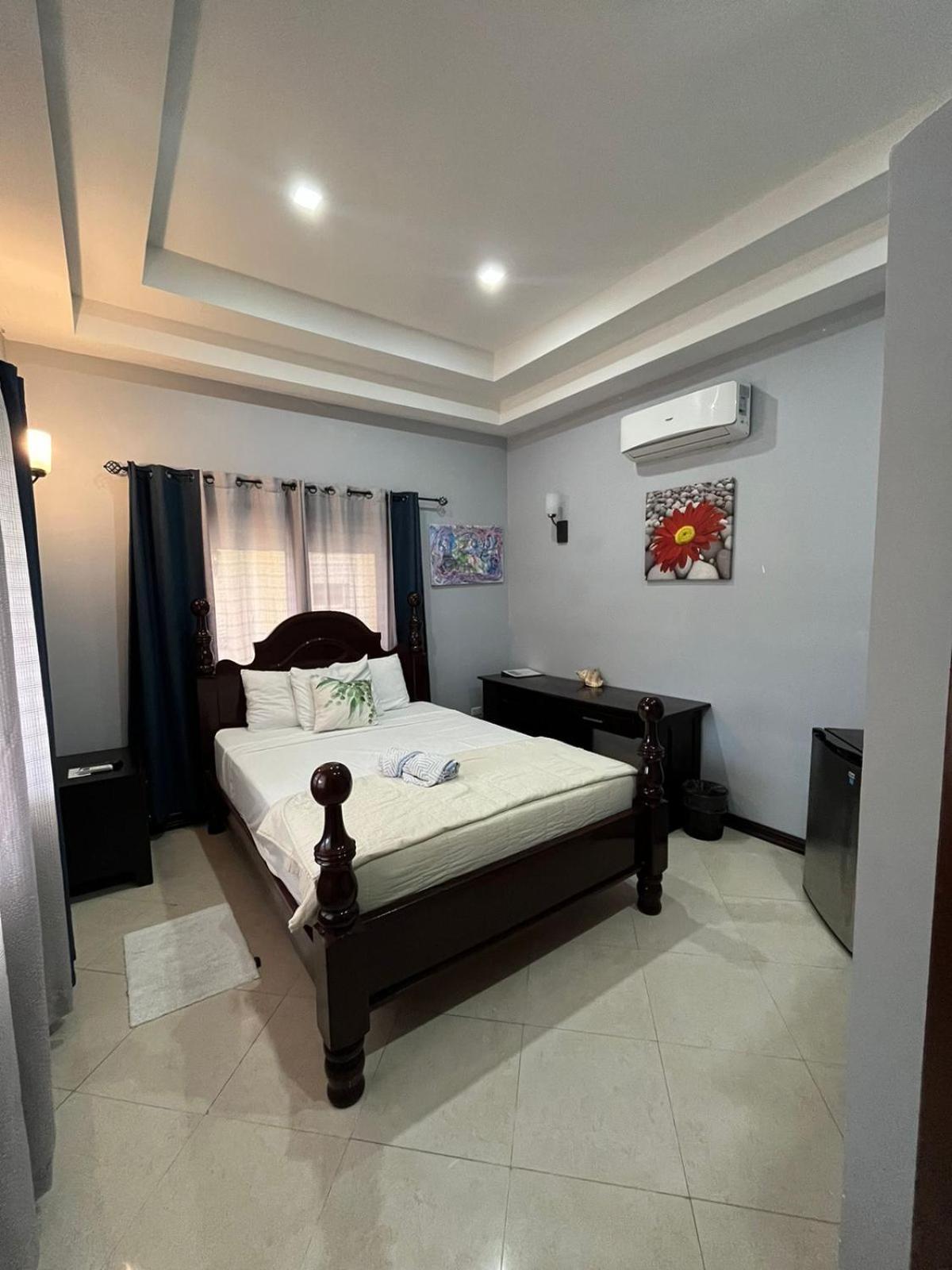 Seaside Chateau Resort Cidade de Belize Exterior foto